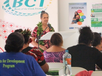 Ina Herrmann opening the PSHLP Cook Islands future development workshop.